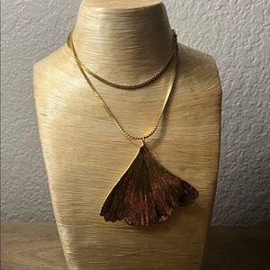 Elegant Gold and Brown Leaf Pendant Necklace